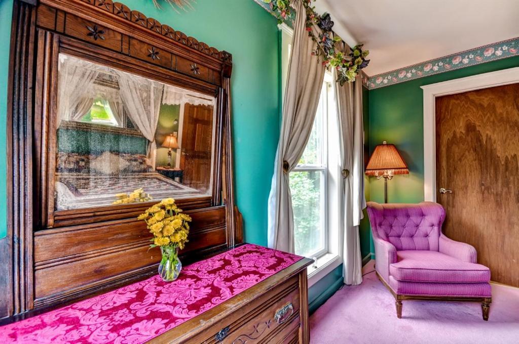 Astoria Painted Lady Historic Apt With River View! Zewnętrze zdjęcie